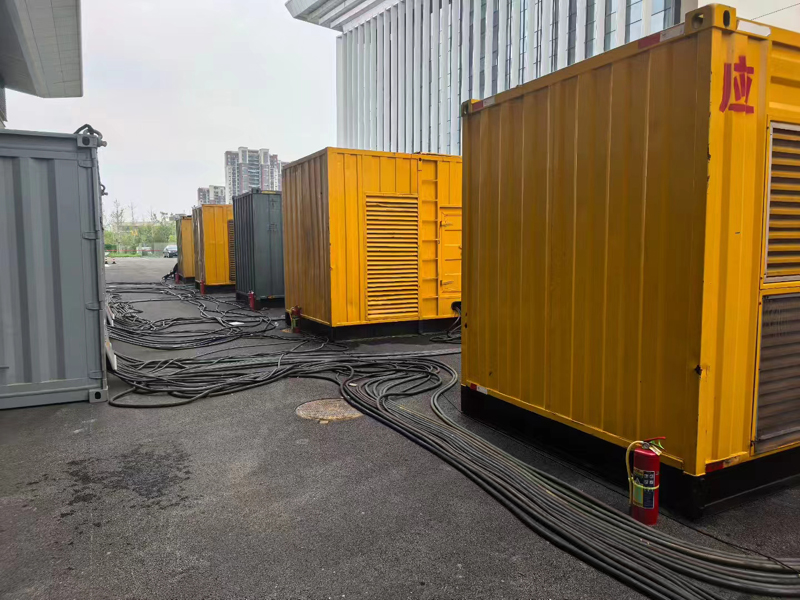 内乡不同季节柴油发电机组保养有哪些注意事项?