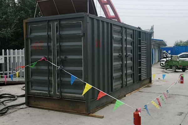 内乡发电机租赁空气滤清器多久更换一次?